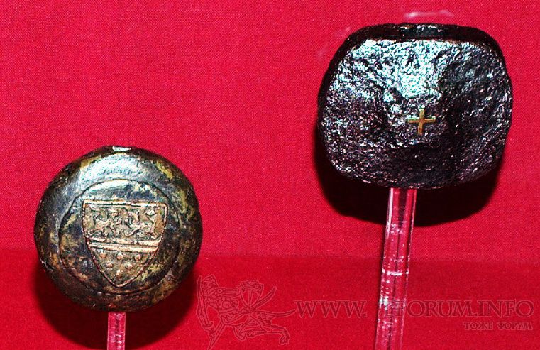 sword pommel 1