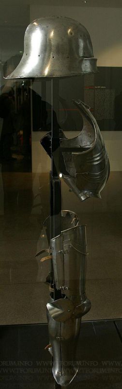 armour15_1_2.jpg