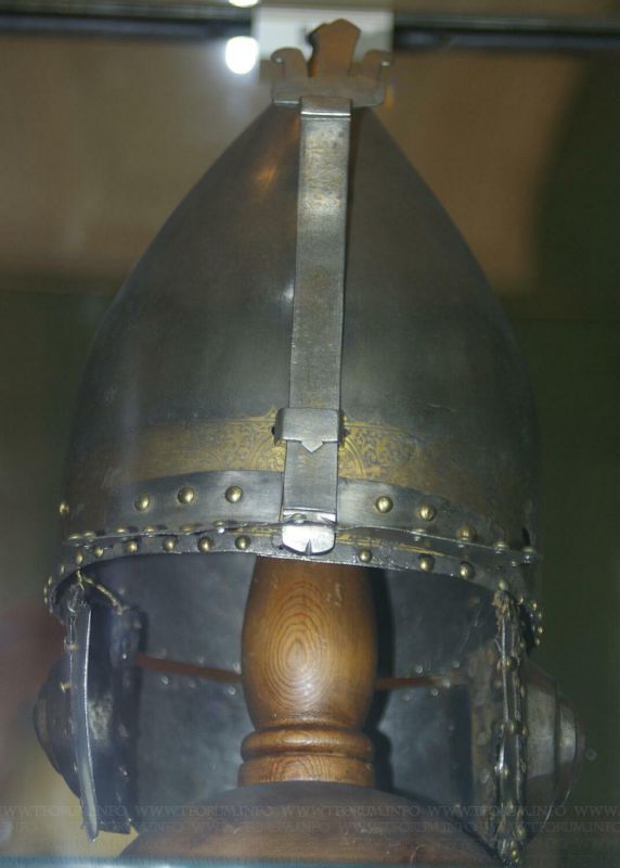 helm2_6.jpg