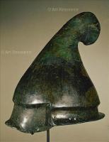 Bronze_helmet__4th_BCE_._Garmen__Blagoevgrad.jpg