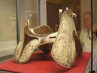 Gold_saddle__Hofburg_Museum__Vienna_15___1.jpg