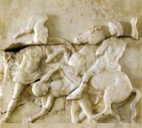 Pancare__Alessandro_e_un_giovane_tebano_alla_battaglia_di_Cheronea__dettaglio_della_stele_di_Pancare._Pireo.jpg